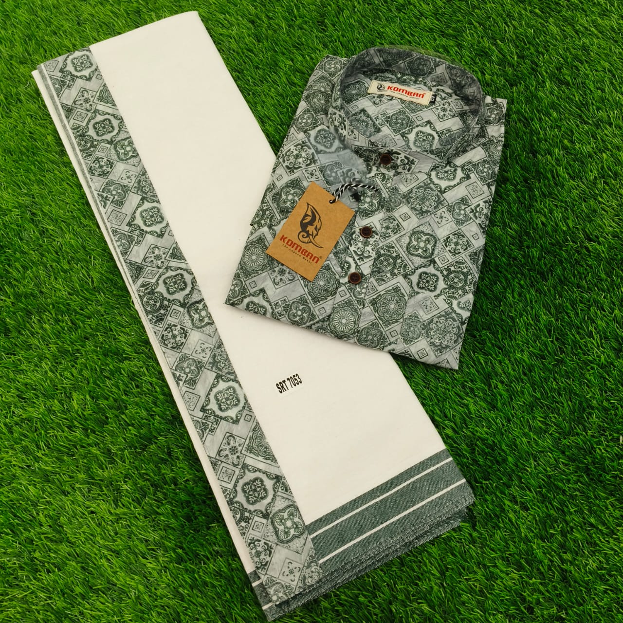 Men’s White & Gold Border Dhoti Kurtha Set – Onam Collection